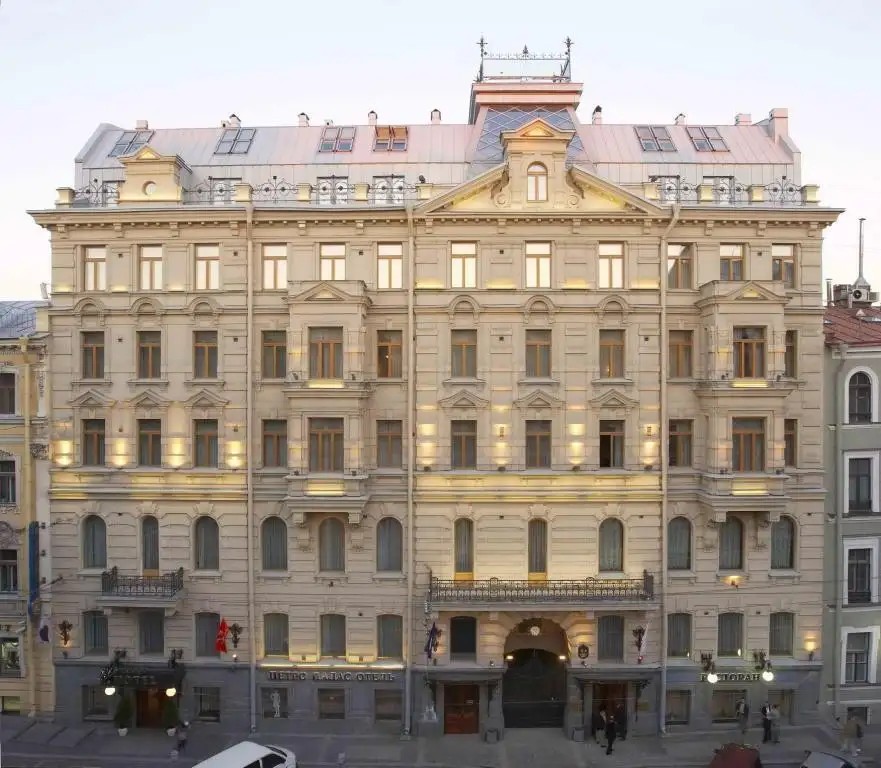 PETRO PALACE (ПЕТРО ПАЛАС)
