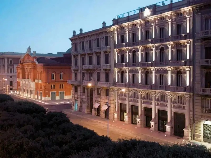 ORIENTE BARI
