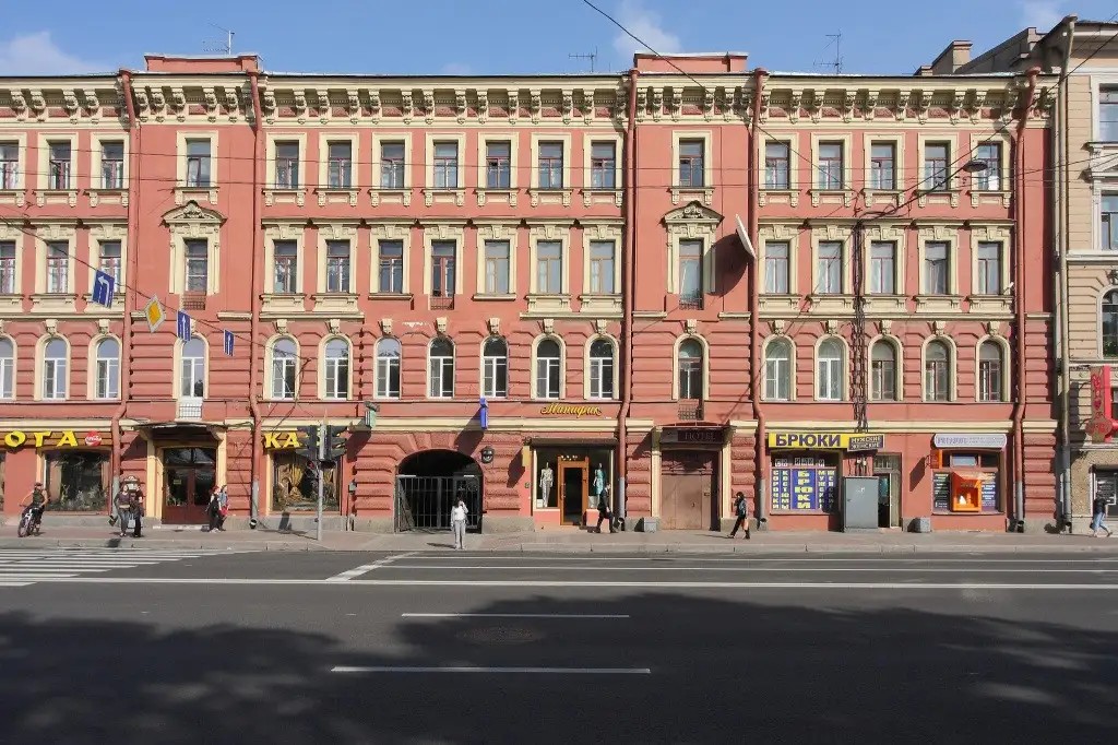 РИНАЛЬДИ НА МОСКОВСКОМ 18
