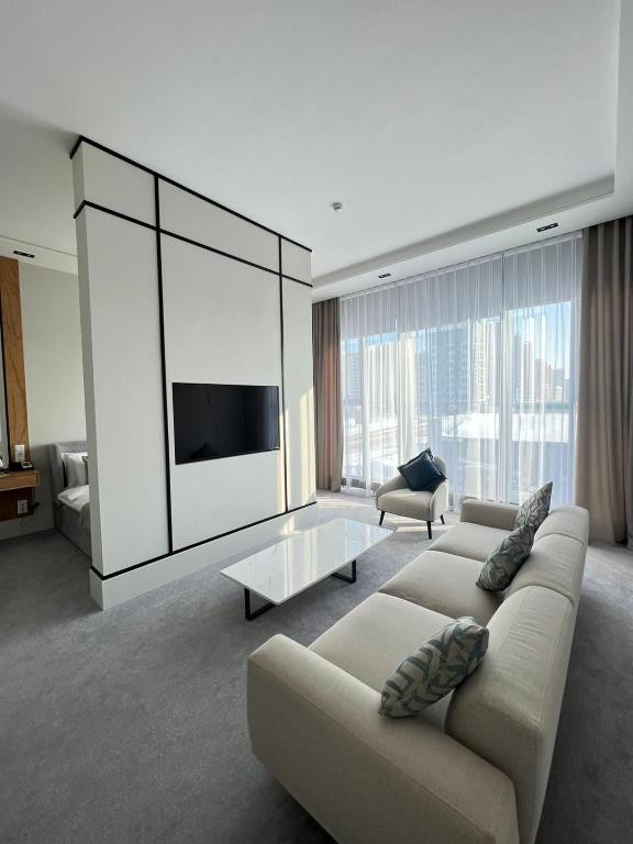 NEOS HOTEL