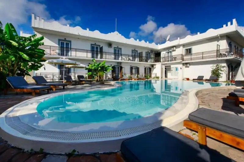 AQUARIUS BEACH ECO HOTEL