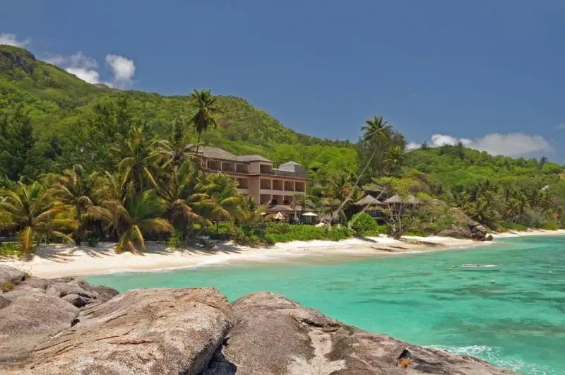 DOUBLETREE BY HILTON SEYCHELLES ALLAMANDA RESORT & SPA