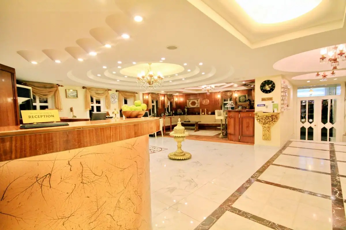 HISTORIA HOTEL