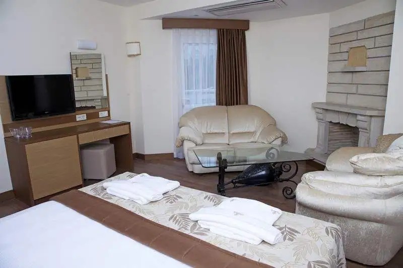 SUNHILL CENTRO HOTEL