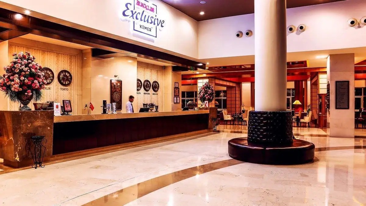 GRAVEL HOTELS SELECT (EX. SEVEN SEAS GRAVEL SELECT)