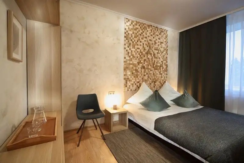 DELORE PARK HOTEL DOMODEDOVO