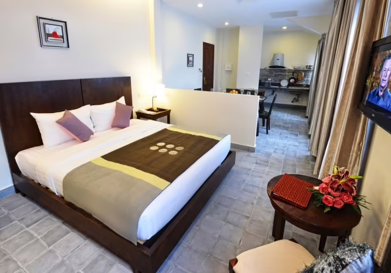 HOLIDAY VILLA NATAYA