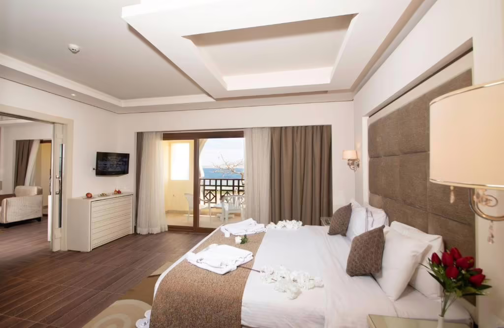 CHARMILLION CLUB RESORT (EX. SEA CLUB RESORT)