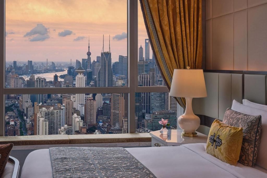 THE ST. REGIS SHANGHAI JINGAN