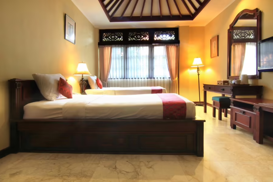 ROYAL TUNJUNG BALI