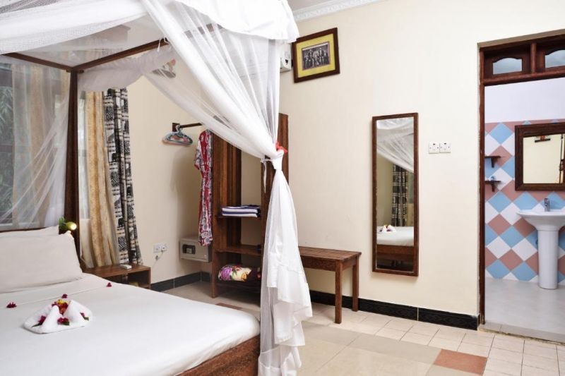 budget double sharing apartment