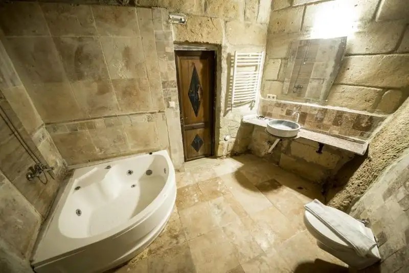 HARKASOS CAVE HOTEL