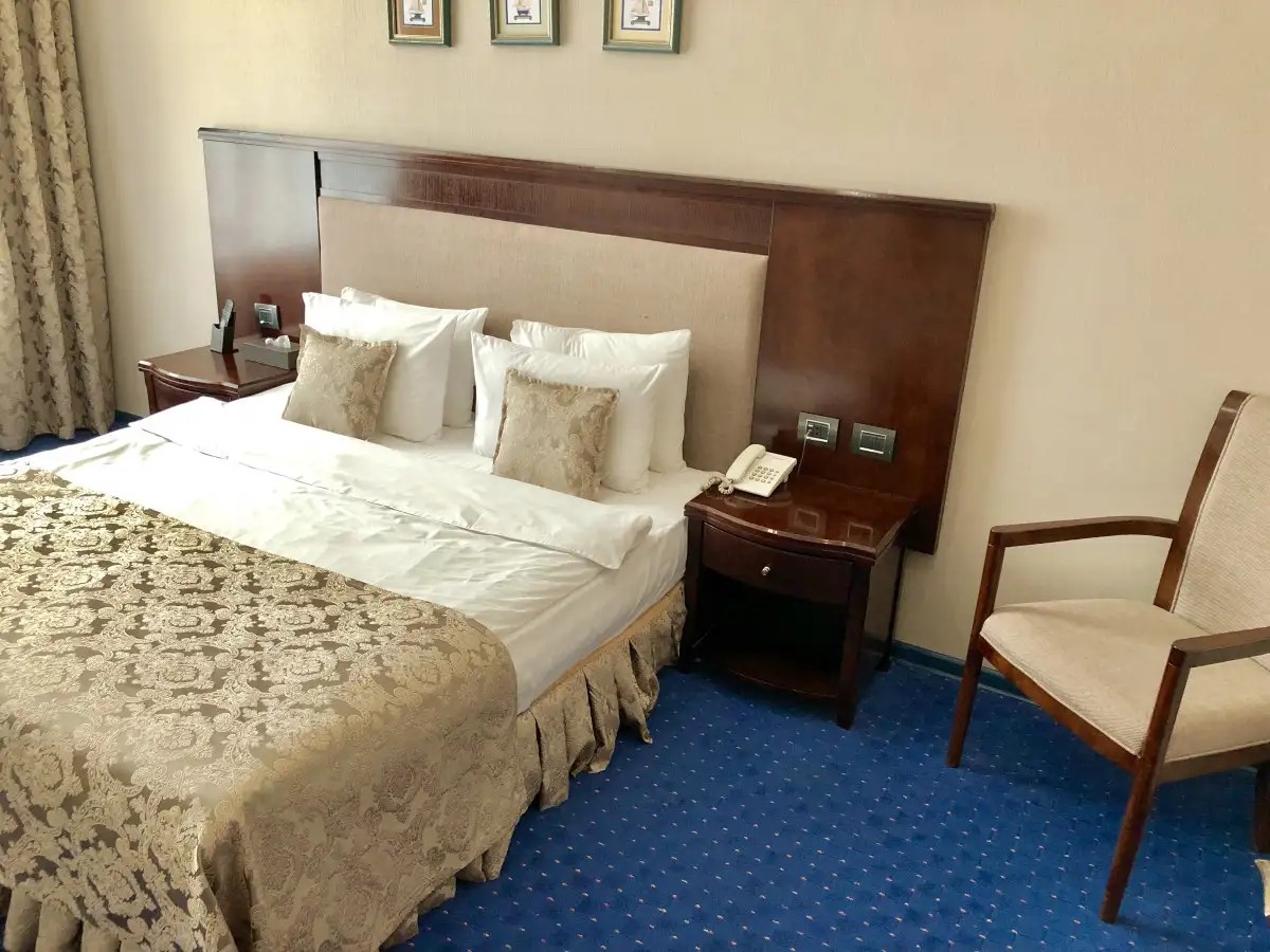 DUBAI INTERNATIONAL HOTEL