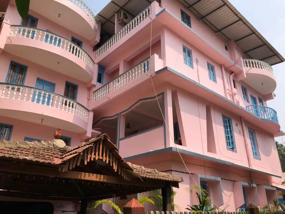 THOMAS BEACH GUEST HOUSE