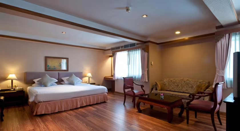 SILOM CITY HOTEL