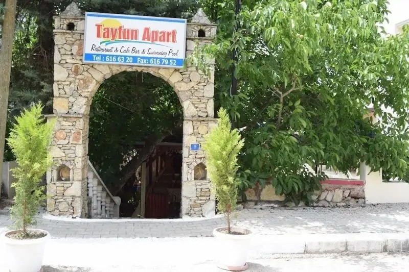 TAYFUN APART