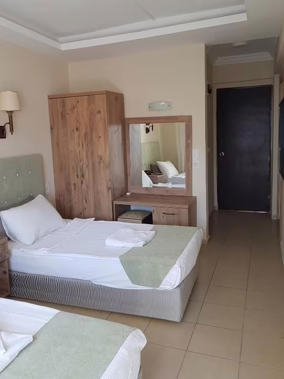 SAMOY HOTEL SAMOY ONLY 16+