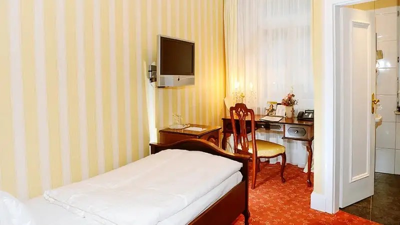 HELIOPARK ZUM HIRSCH