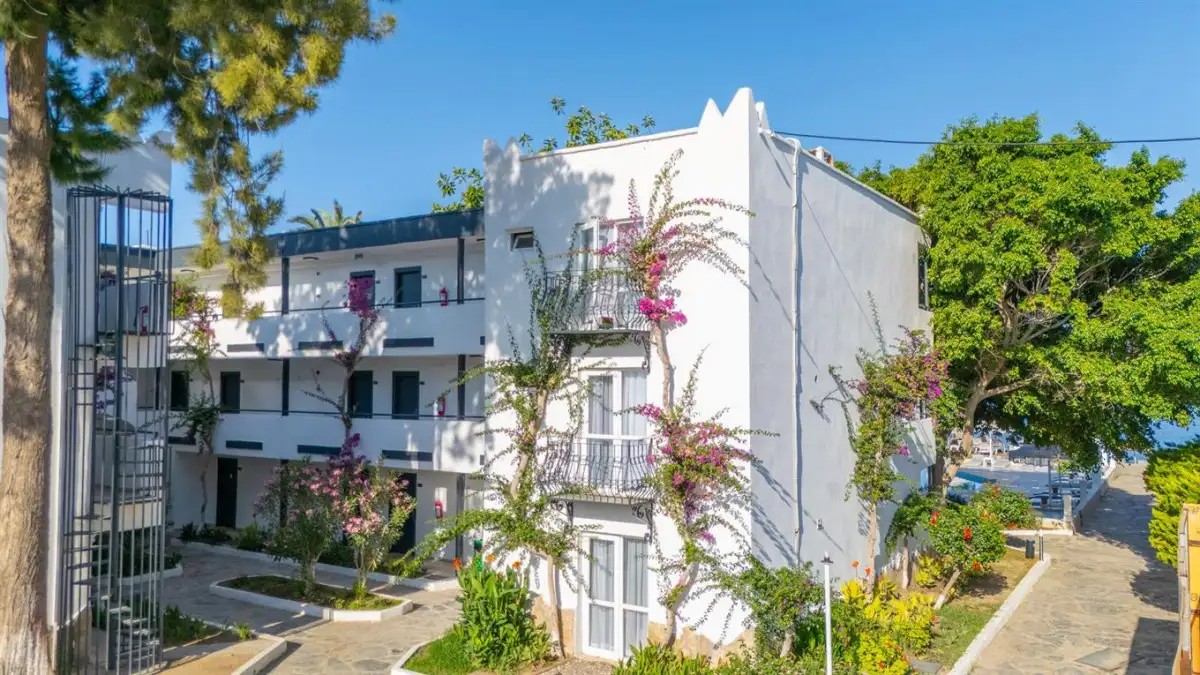 LADONIA HOTELS LUNA BEACH RESORT (EX. REGULUS BEACH RESORT)