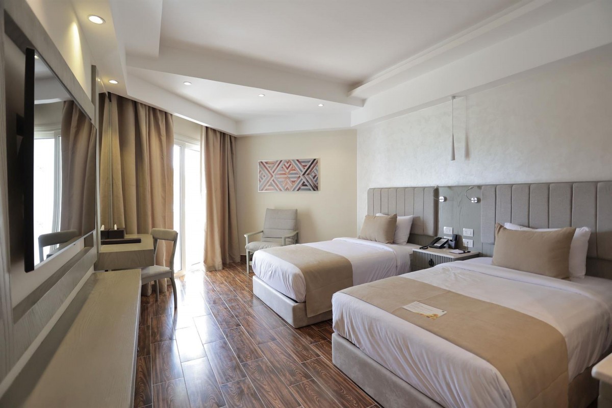 XANADU CLUB MAKADI BAY