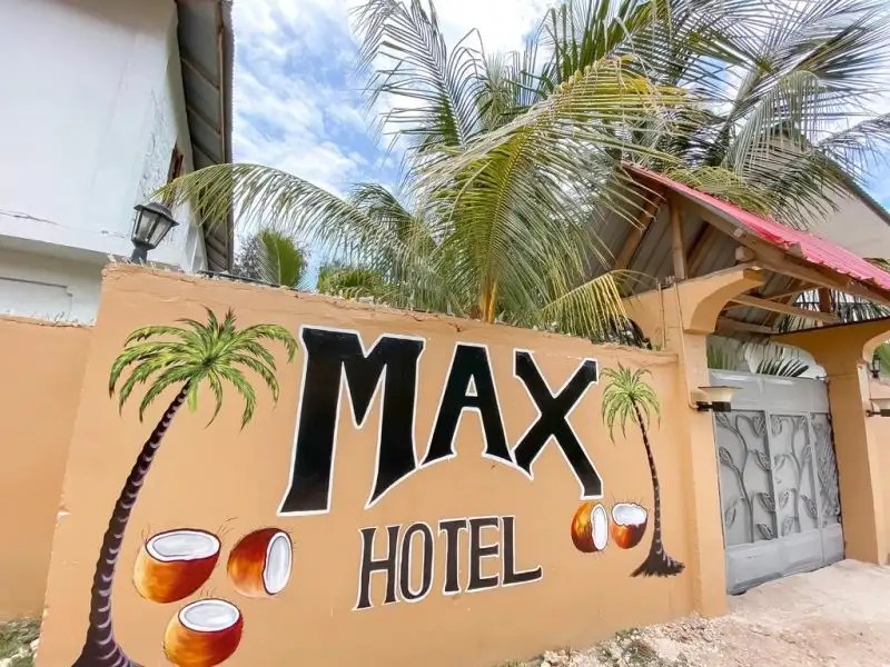 MAX HOTEL NUNGWI