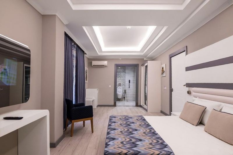 deluxe side sea view
