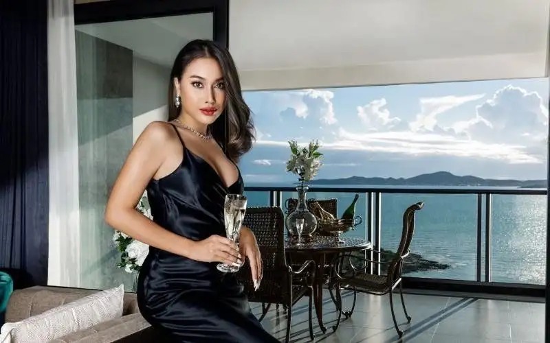 THE ELYSIUM PRATUMNAK PATTAYA