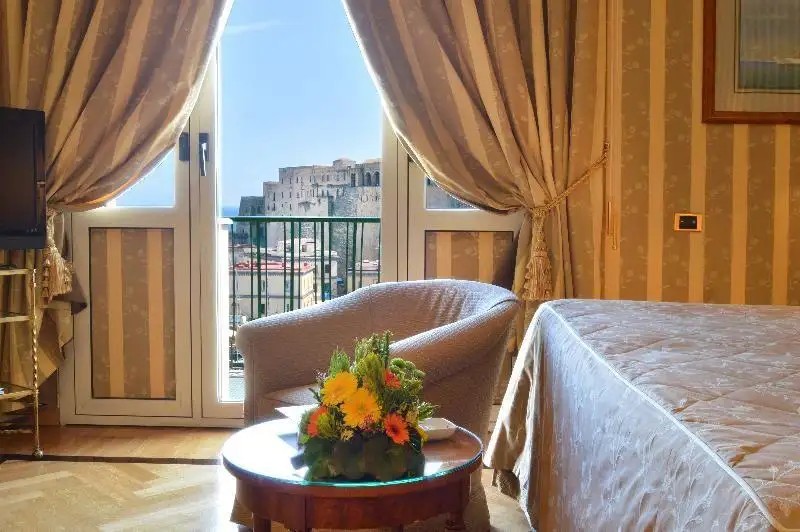 GRAND HOTEL VESUVIO
