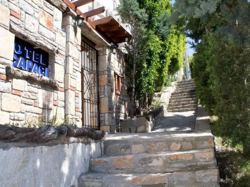 BUMERANG SUITES HOTEL