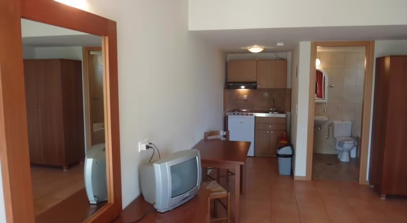 DIA APARTMENTS