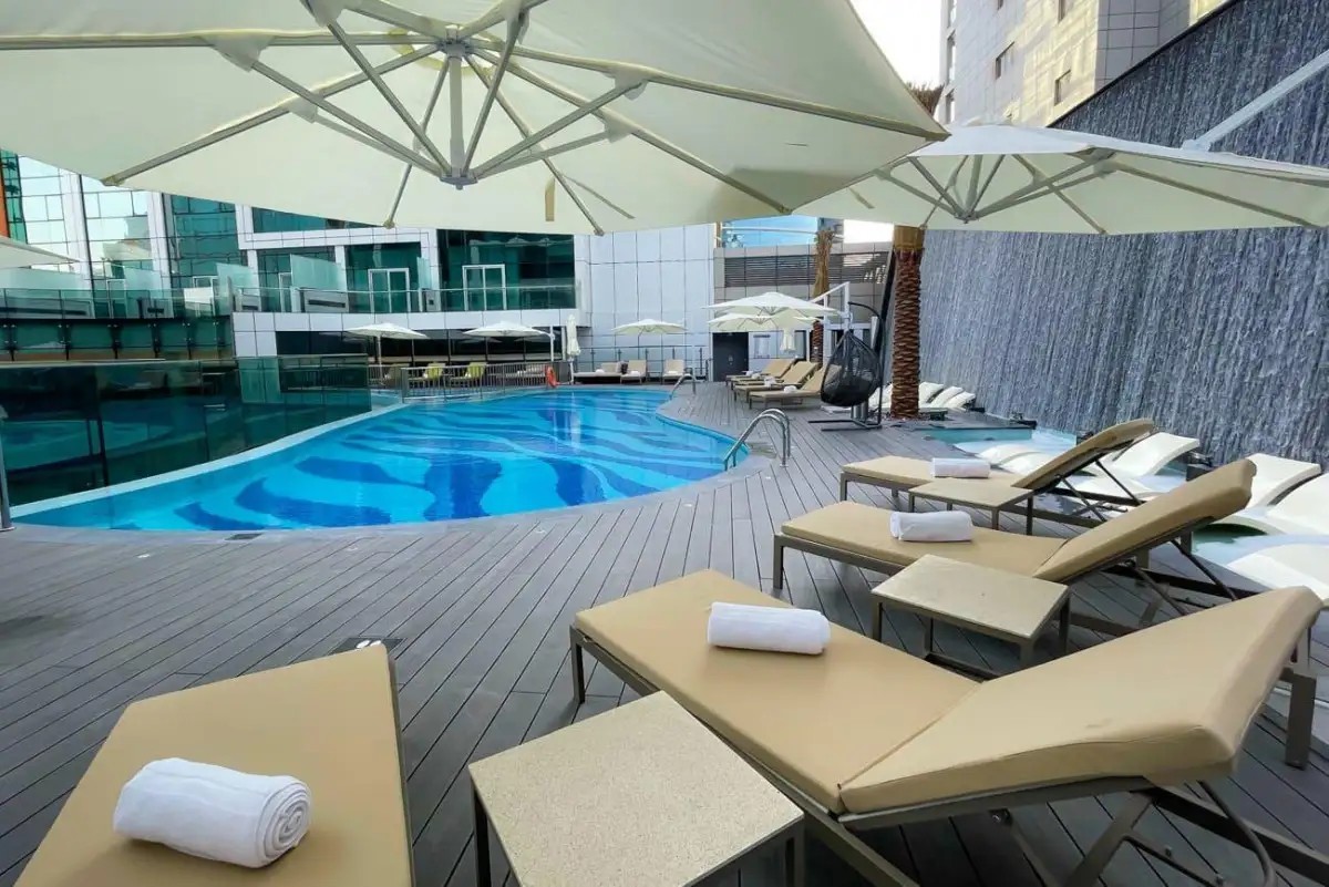 AL KHOORY SKY GARDEN HOTEL
