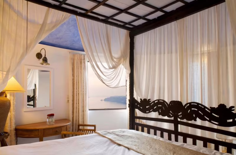 ROCABELLA SANTORINI RESORT & SPA