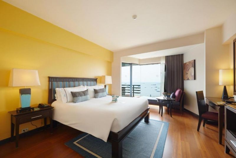 deluxe sea viaw high floor