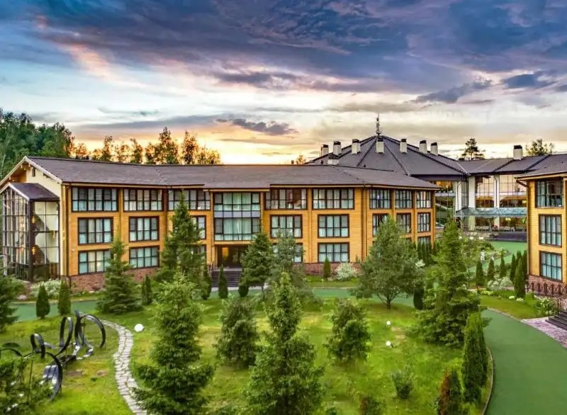 LES ART RESORT (ЛЕС АРТ РЕЗОРТ)