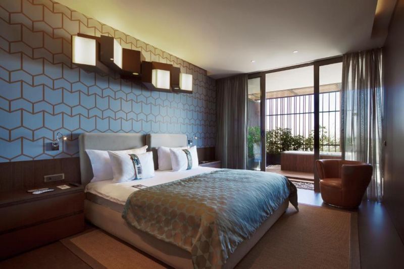 royal suite family sea