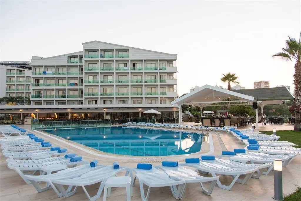 FALCON HOTEL (EX. CLUB HOTEL FALCON)