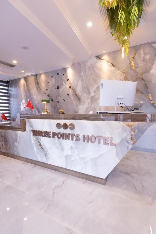 THREE POINTS HOTEL