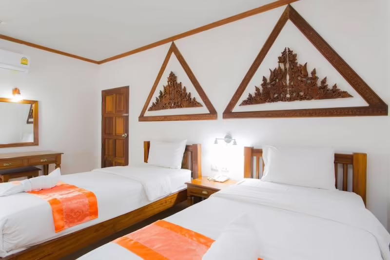 ONNICHA HOTEL