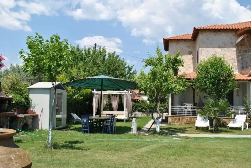 FERNANDOS APARTMENTS