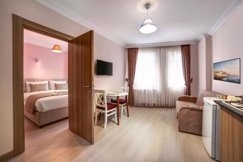 SEVEN ROSES APART HOTEL