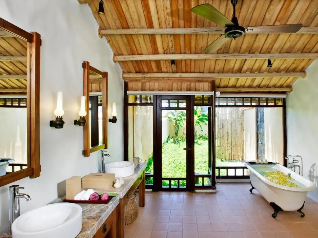 EMERALDA RESORT NINH BINH