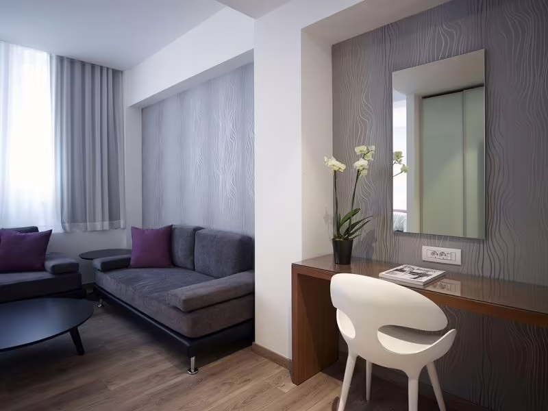 BEST WESTERN PLUS AMASON HOTEL