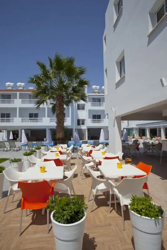 PRINCESSA VERA HOTEL APARTMENTS