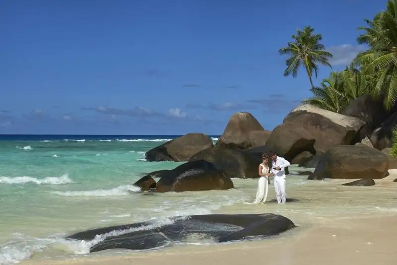 DOUBLETREE BY HILTON SEYCHELLES ALLAMANDA RESORT & SPA
