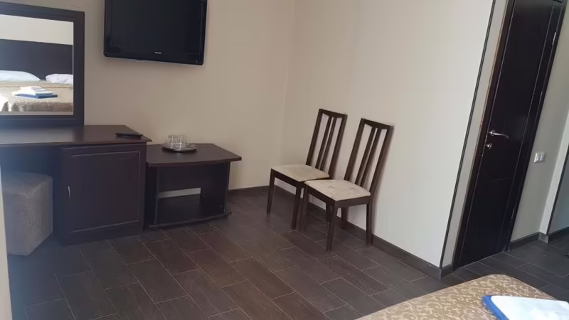 ЛАЗУРНЫЙ БЕРЕГ