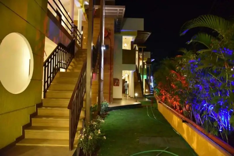 LE PEARL BEACH RESORT