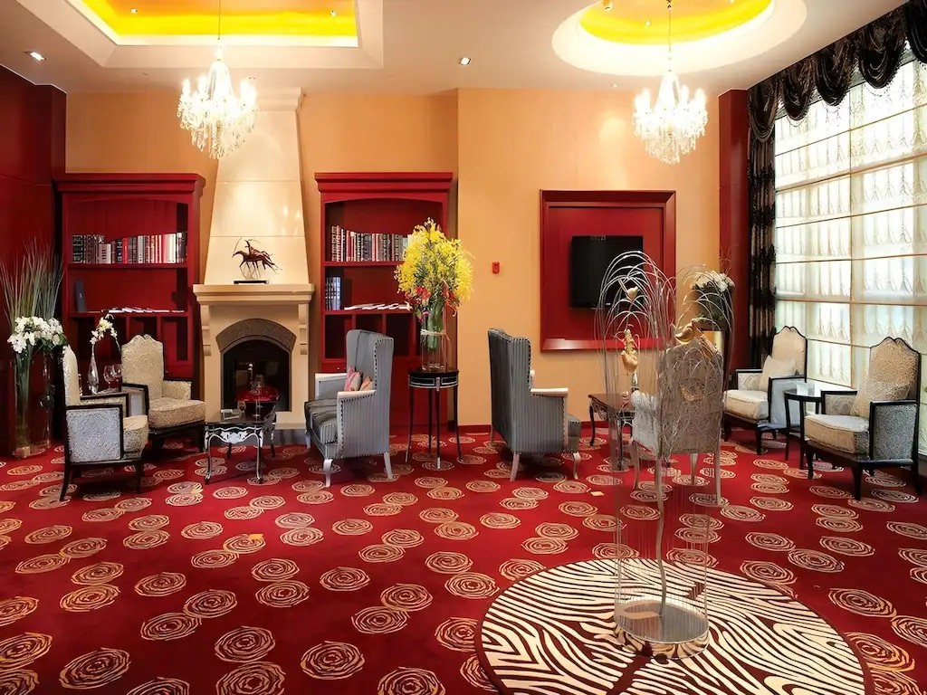 YULOON HOTEL