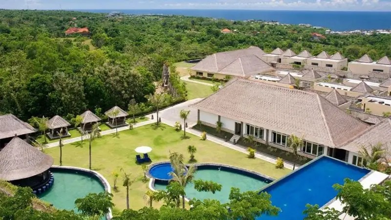 CHATEAU DE BALI
