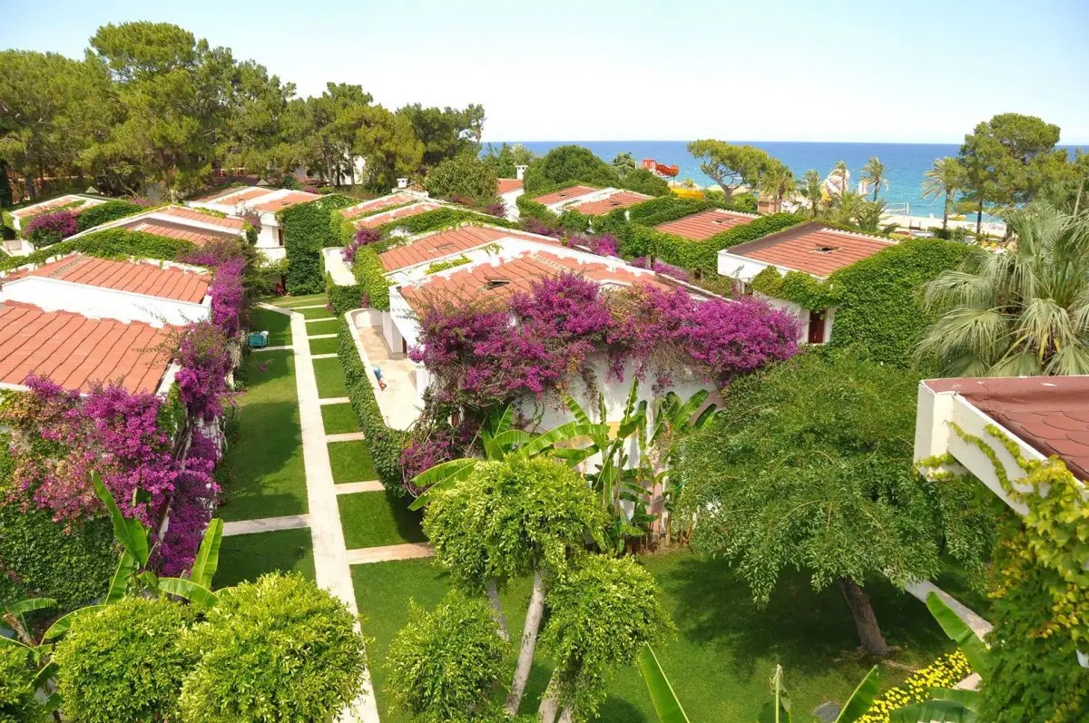 CLUB BORAN MARE BEACH