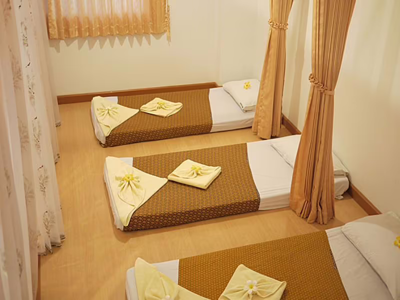 NAITHON BEACH MANSION